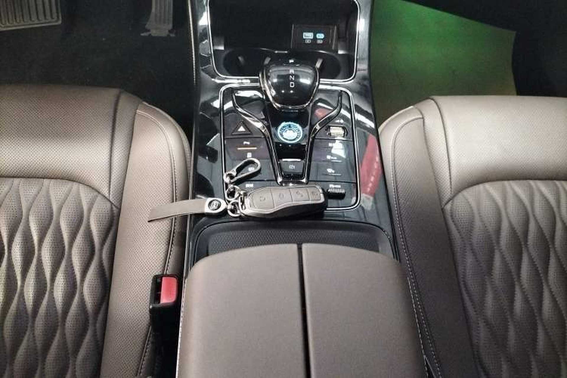 Used BYD Han 2024 EV Glory Edition 605KM Front-Wheel-Drive Premium Model Gear Lever