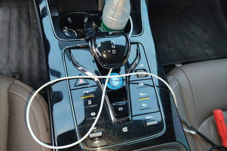 Used BYD Han 2024 DM-i Glory Edition 121KM Elite Model Gear Lever