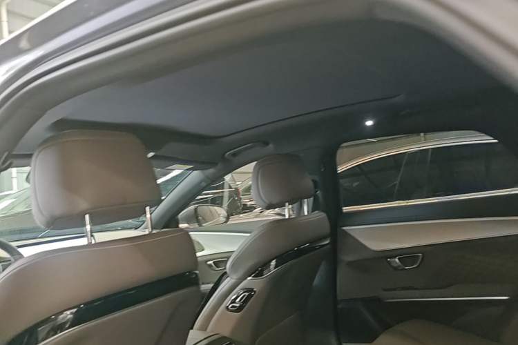 Used BYD Han 2024 DM-i Glory Edition 121KM Elite Model Headliner