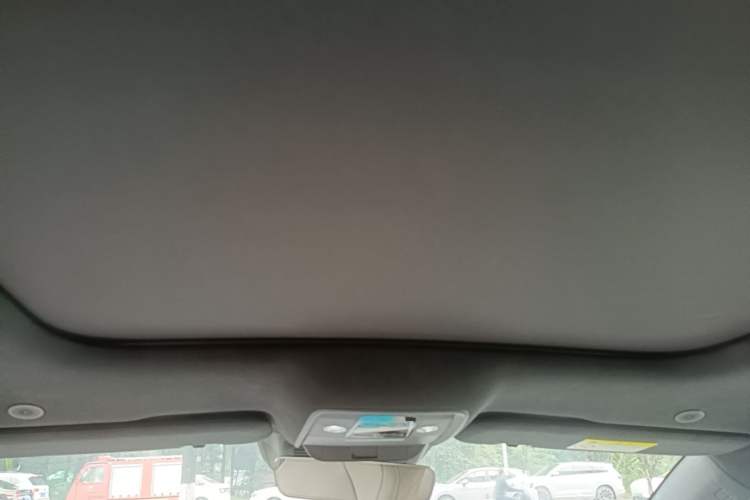 Used BYD Han 2024 EV Glory Edition 610 km All-Wheel Drive "Tian Shen Zhi Jia" Intelligent Driving Model Headliner