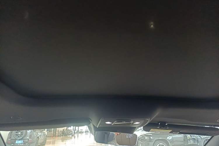 Used BYD Han 2024 DM-i Glory Edition 121KM Prestige Model Headliner
