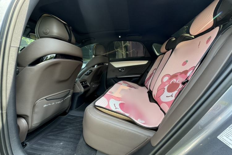Used BYD Han 2024 DM-i Glory Edition 121KM Prestige Model Interior 2