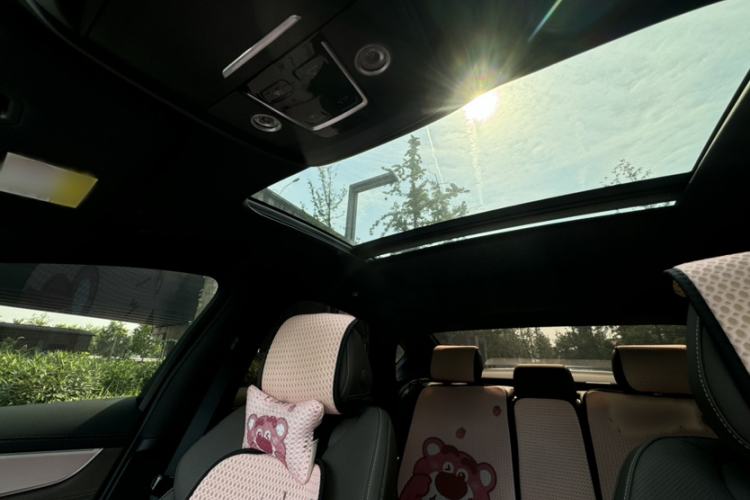 Used BYD Han 2024 DM-i Glory Edition 121KM Prestige Model Interior 4