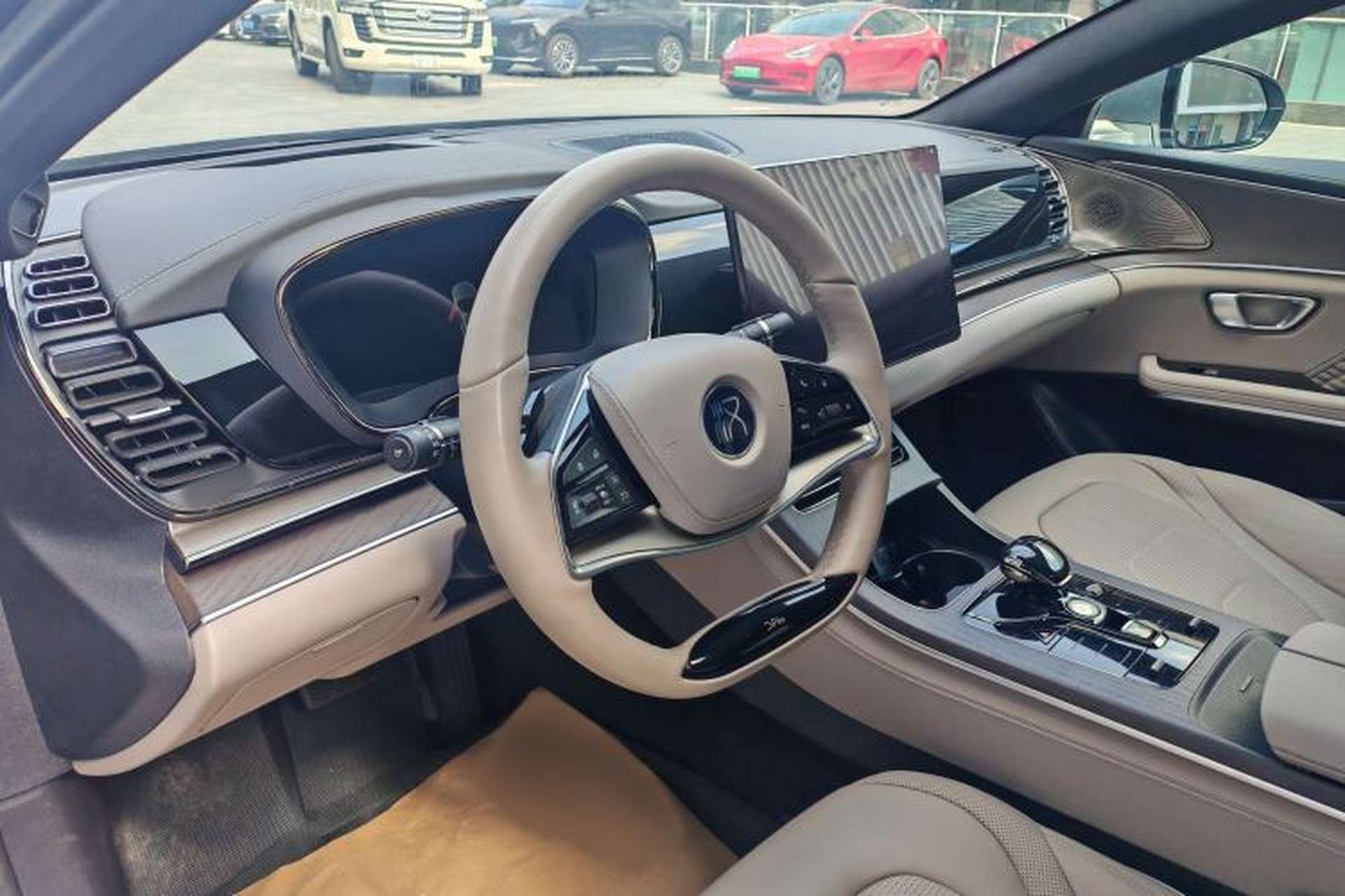 Used BYD Han 2024 EV Glory Edition 610 km All-Wheel Drive "Tian Shen Zhi Jia" Intelligent Driving Model Interior 6