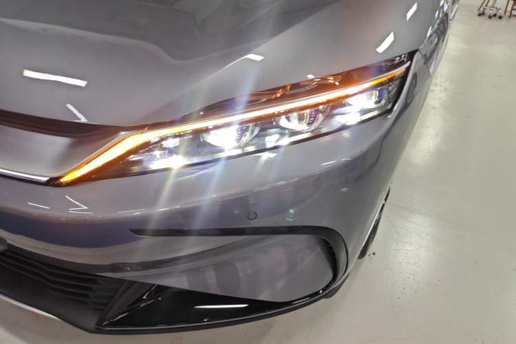 Used BYD Han 2024 EV Glory Edition 605KM Front-Wheel-Drive Premium Model Left Front Headlight