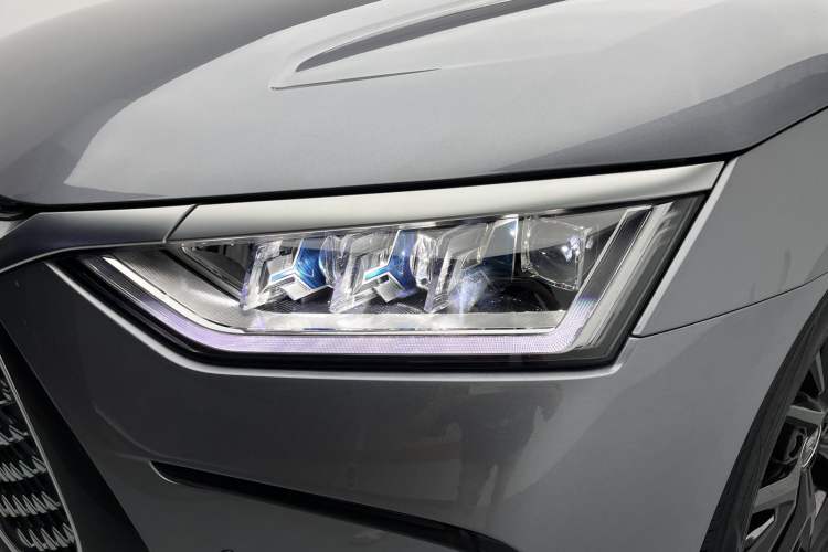 Used BYD Han 2024 DM-i Glory Edition 121KM Prestige Model Left Front Headlight