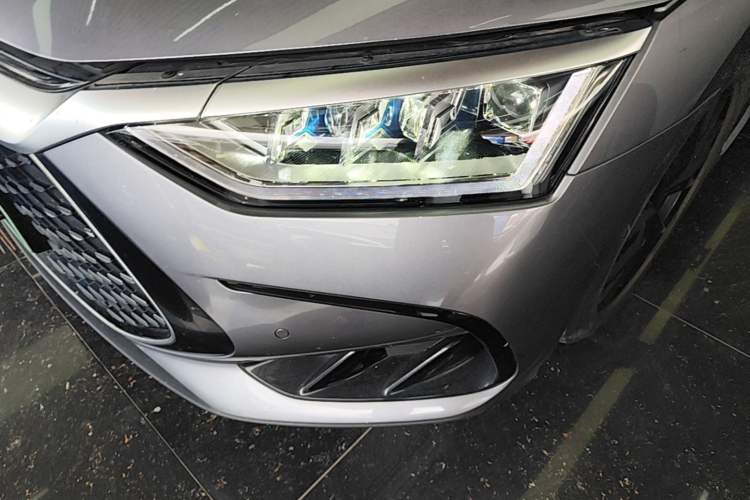 Used BYD Han 2024 DM-i Glory Edition 121KM Prestige Model Left Front Headlight