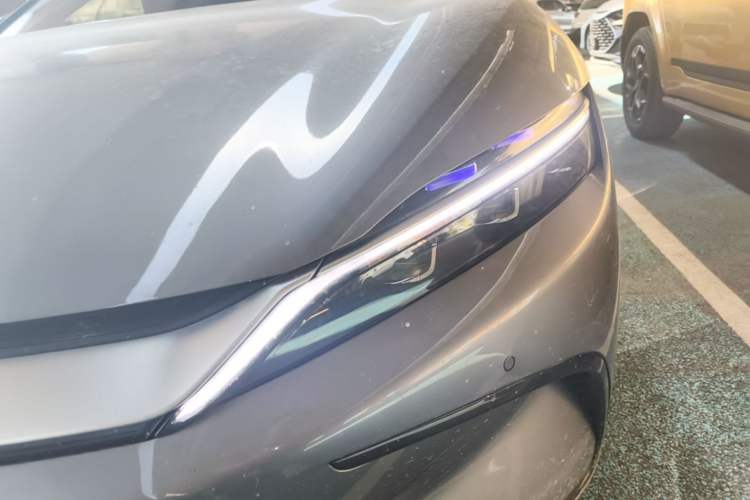 Used BYD Han 2024 EV Glory Edition 610 km All-Wheel Drive "Tian Shen Zhi Jia" Intelligent Driving Model Left Front Headlight