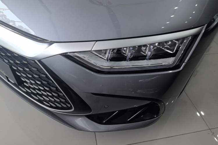 Used BYD Han 2024 DM-i Glory Edition 121KM Elite Model Left Front Headlight