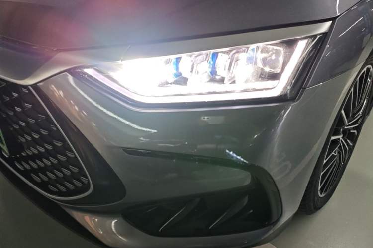 Used BYD Han 2024 DM-i Glory Edition 121KM Prestige Model Left Front Headlight