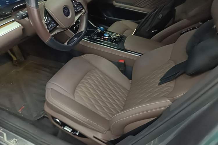 Used BYD Han 2024 DM-i Glory Edition 121KM Prestige Model Left Front Seat