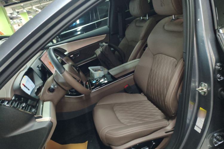 Used BYD Han 2024 DM-i Glory Edition 121KM Elite Model Left Front Seat