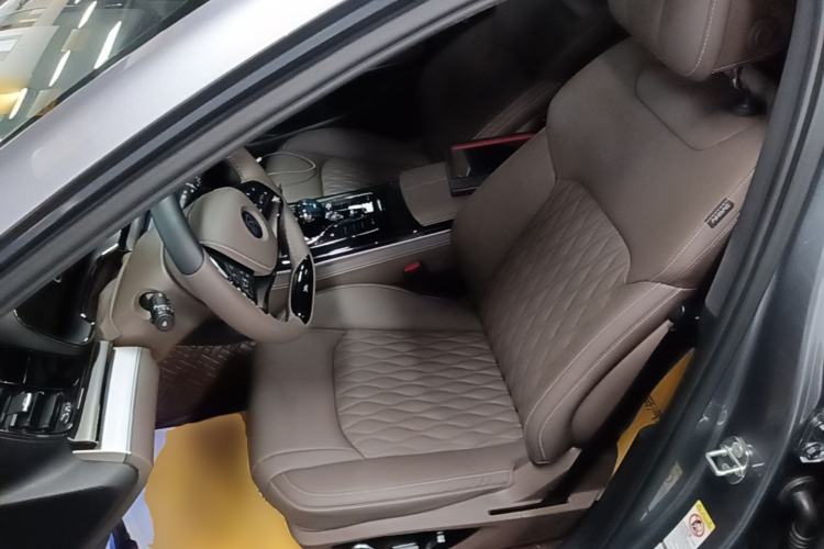Used BYD Han 2024 DM-i Glory Edition 121KM Prestige Model Left Front Seat