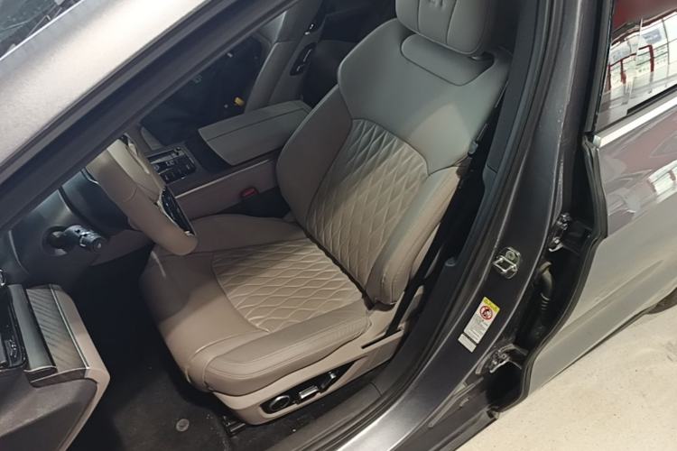 Used BYD Han 2024 DM-i Glory Edition 121KM Premium Model Left Front Seat