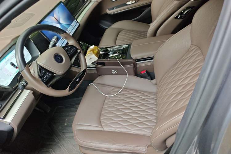 Used BYD Han 2024 EV Glory Edition 506KM Front-Wheel-Drive Premium Model Left Front Seat