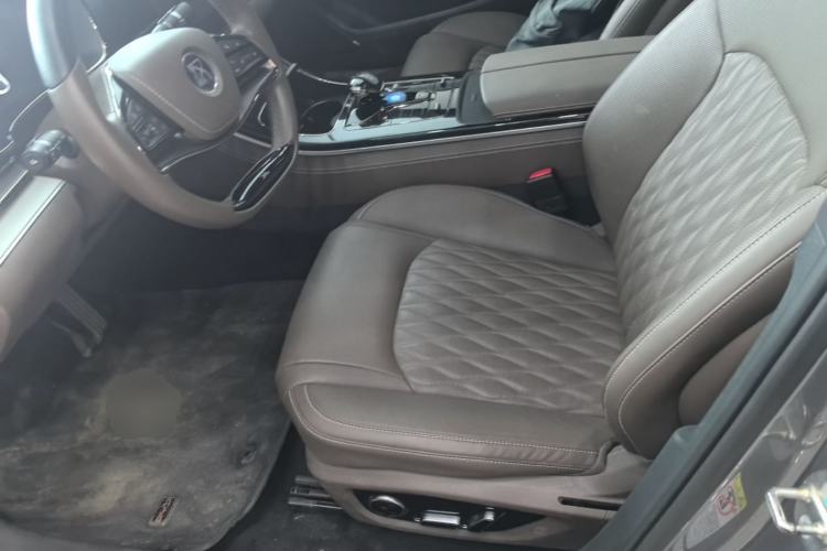 Used BYD Han 2024 DM-i Glory Edition 121KM Elite Model Left Front Seat