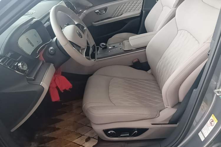Used BYD Han 2024 DM-i Glory Edition 121KM Premium Model Left Front Seat
