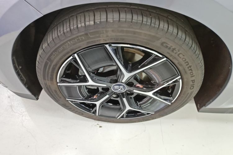 Used BYD Han 2024 EV Glory Edition 605KM Front-Wheel-Drive Premium Model Left Front Wheel Hub