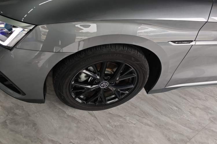 Used BYD Han 2024 DM-i Glory Edition 121KM Prestige Model Left Front Wheel Hub