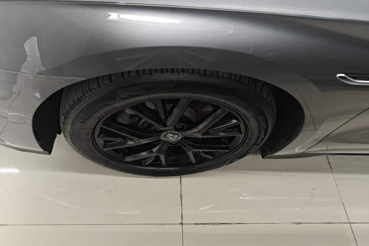 Used BYD Han 2024 DM-i Glory Edition 121KM Elite Model Left Front Wheel Hub