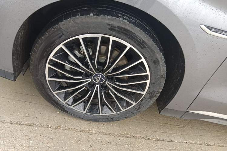 Used BYD Han 2024 EV Glory Edition 506KM Front-Wheel-Drive Premium Model Left Front Wheel Hub