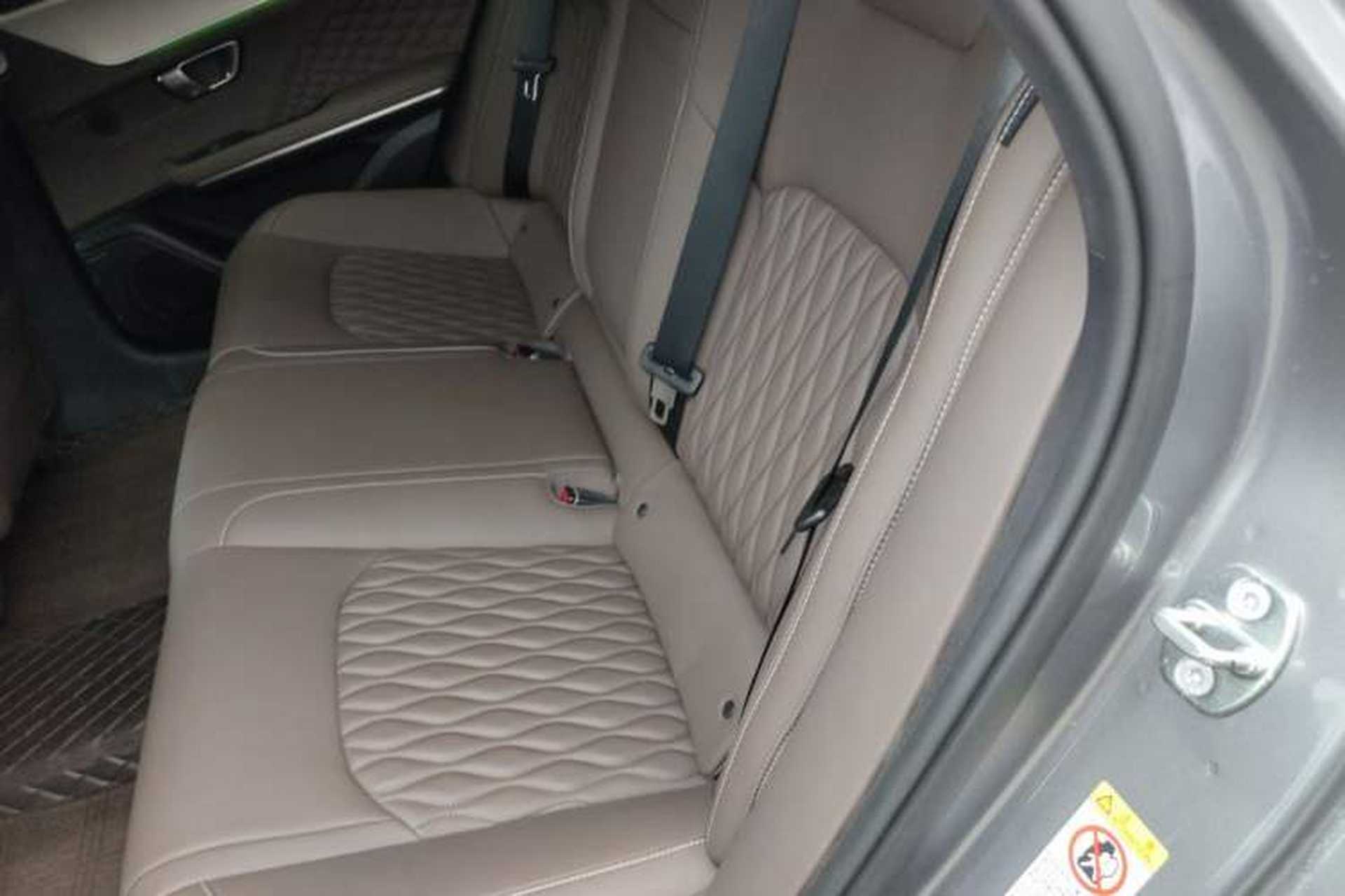 Used BYD Han 2024 DM-i Glory Edition 121KM Prestige Model Left Rear Seat