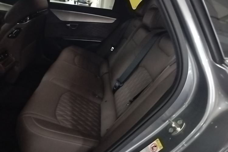 Used BYD Han 2024 DM-i Glory Edition 121KM Elite Model Left Rear Seat