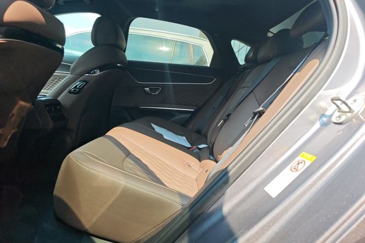 Used BYD Han 2024 DM-i Glory Edition 121KM Premium Model Left Rear Seat