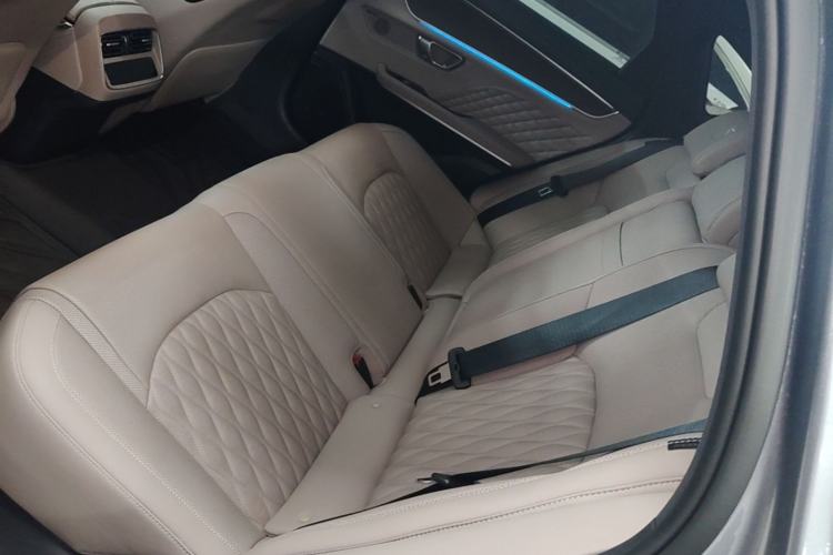 Used BYD Han 2024 DM-i Glory Edition 121KM Premium Model Left Rear Seat
