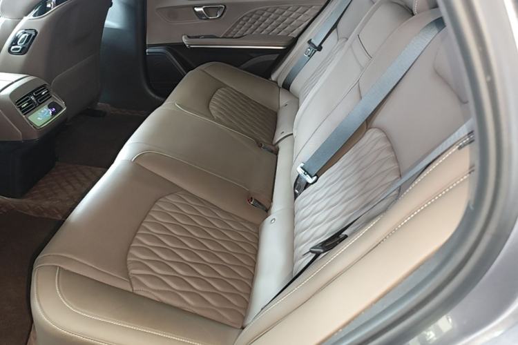 Used BYD Han 2024 DM-i Glory Edition 121KM Prestige Model Left Rear Seat