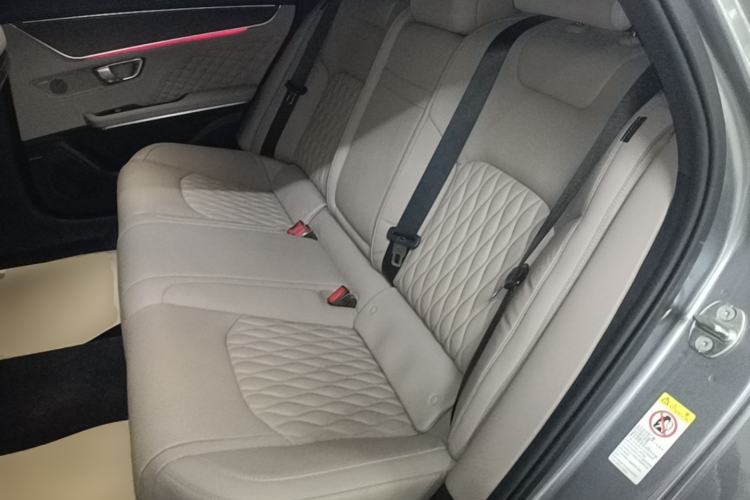 Used BYD Han 2024 DM-i Glory Edition 121KM Premium Model Left Rear Seat