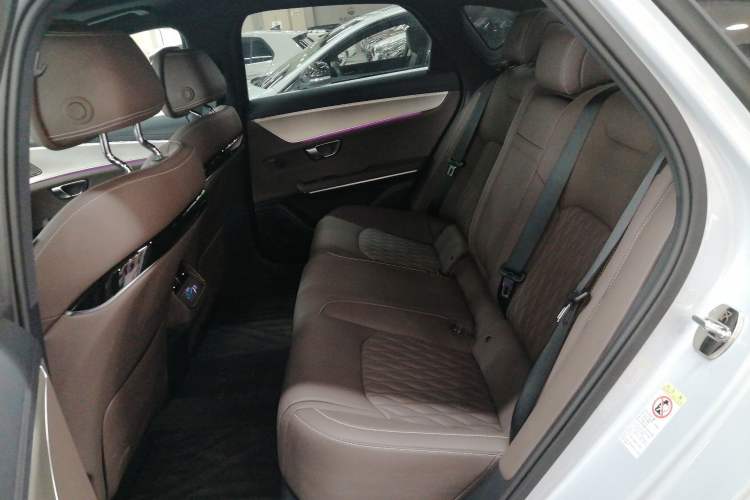 Used BYD Han 2024 DM-i Glory Edition 121KM Prestige Model Left Rear Seat