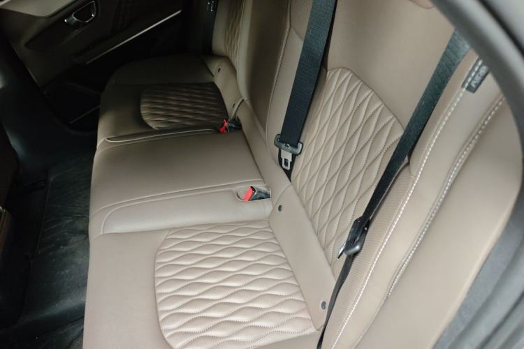 Used BYD Han 2024 EV Glory Edition 506KM Front-Wheel-Drive Premium Model Left Rear Seat