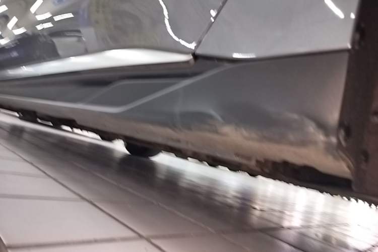 Used BYD Han 2024 DM-i Glory Edition 121KM Elite Model Left Side Sill