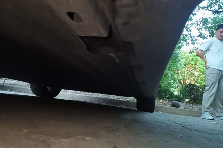 Used BYD Han 2024 EV Glory Edition 506KM Front-Wheel-Drive Premium Model Left Side Sill
