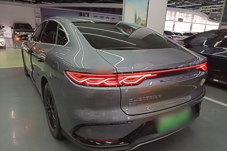 Used BYD Han 2024 DM-i Glory Edition 121KM Prestige Model Rear Left 45 Deg
