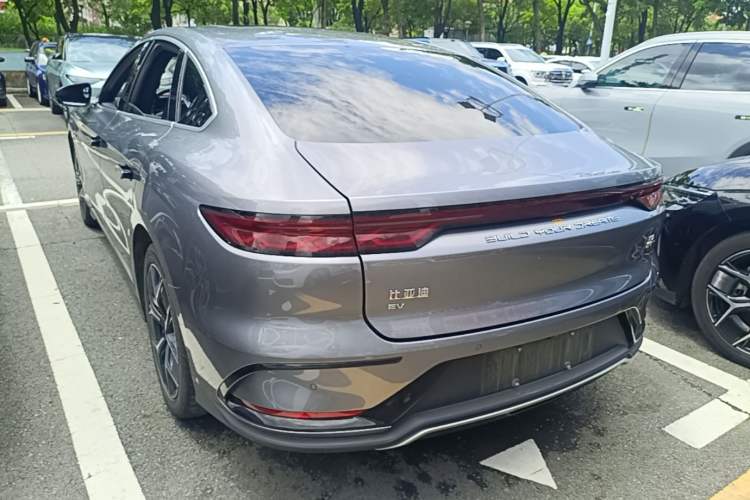 Used BYD Han 2024 EV Glory Edition 605KM Front-Wheel-Drive Premium Model Rear Left 45 Deg