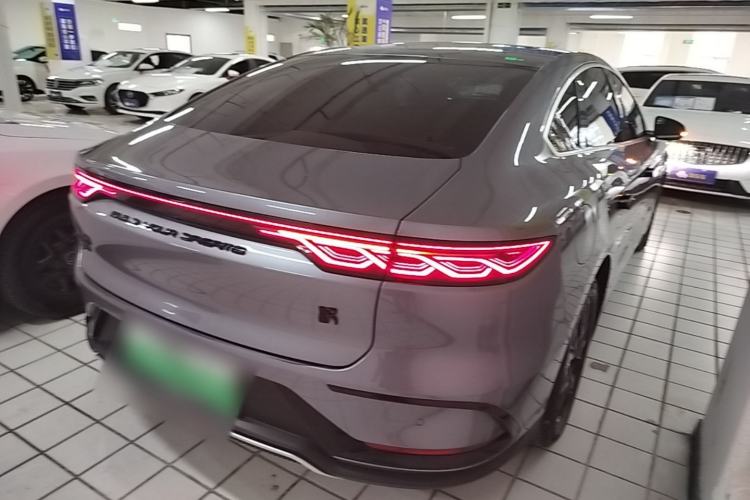 Used BYD Han 2024 DM-i Glory Edition 121KM Elite Model Rear Right 45 Deg