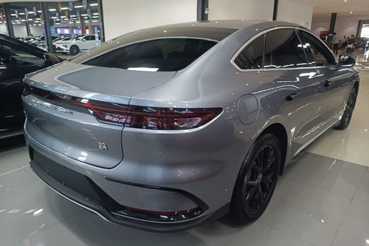 Used BYD Han 2024 DM-i Glory Edition 121KM Prestige Model Rear Right 45 Deg