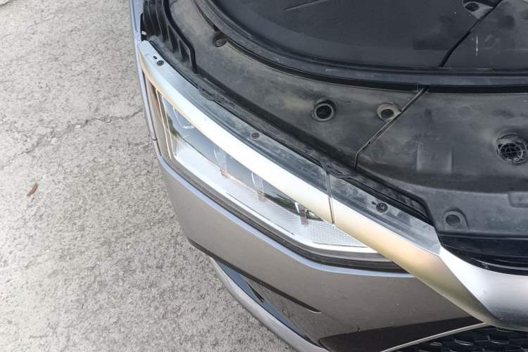 Used BYD Han 2024 DM-i Glory Edition 121KM Premium Model Right Front Headlight