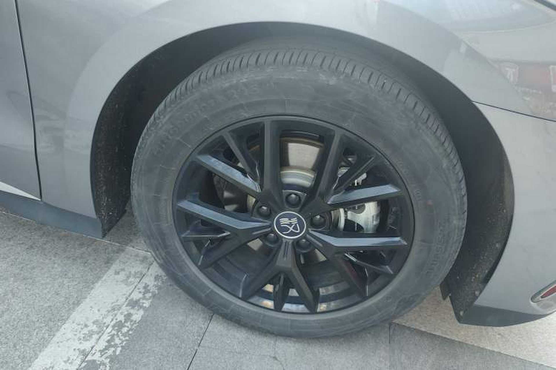 Used BYD Han 2024 DM-i Glory Edition 121KM Prestige Model Right Front Wheel Hub
