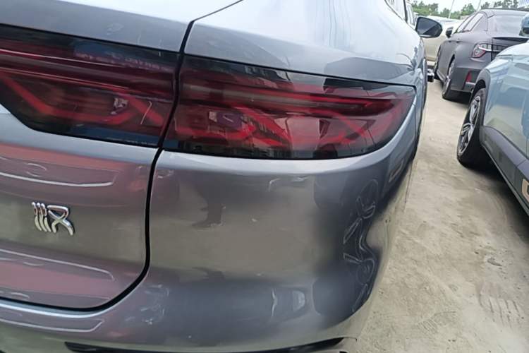 Used BYD Han 2024 DM-i Glory Edition 121KM Prestige Model Right Rear Taillight