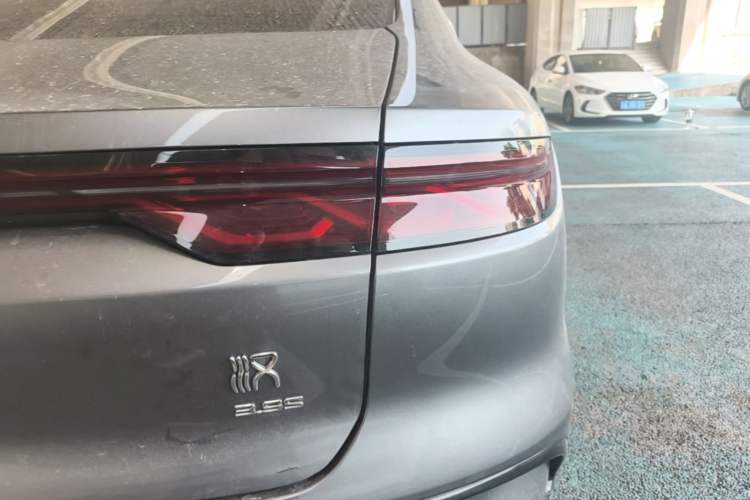 Used BYD Han 2024 EV Glory Edition 610 km All-Wheel Drive "Tian Shen Zhi Jia" Intelligent Driving Model Right Rear Taillight