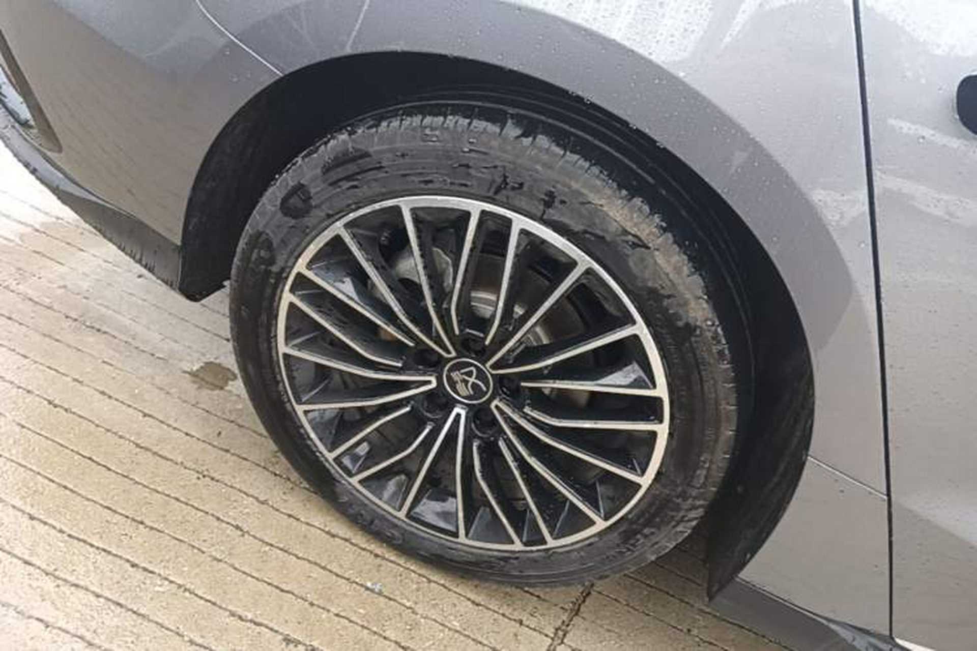 Used BYD Han 2024 EV Glory Edition 506KM Front-Wheel-Drive Premium Model Right Rear Wheel Hub