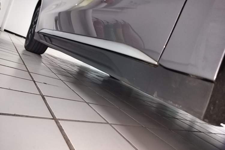 Used BYD Han 2024 DM-i Glory Edition 121KM Elite Model Right Side Sill
