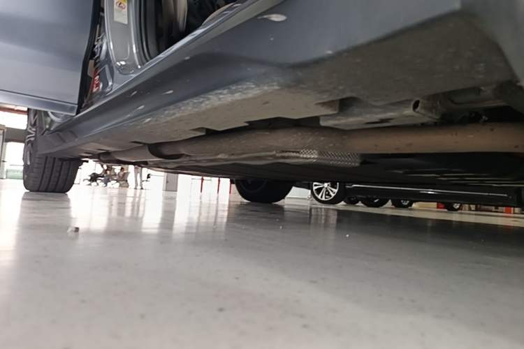 Used BYD Han 2024 DM-i Glory Edition 121KM Premium Model Right Side Sill