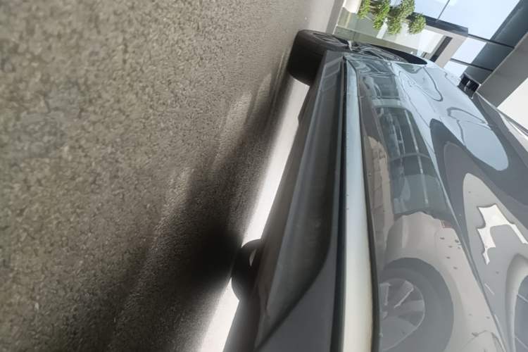 Used BYD Han 2024 EV Glory Edition 610 km All-Wheel Drive "Tian Shen Zhi Jia" Intelligent Driving Model Right Side Sill