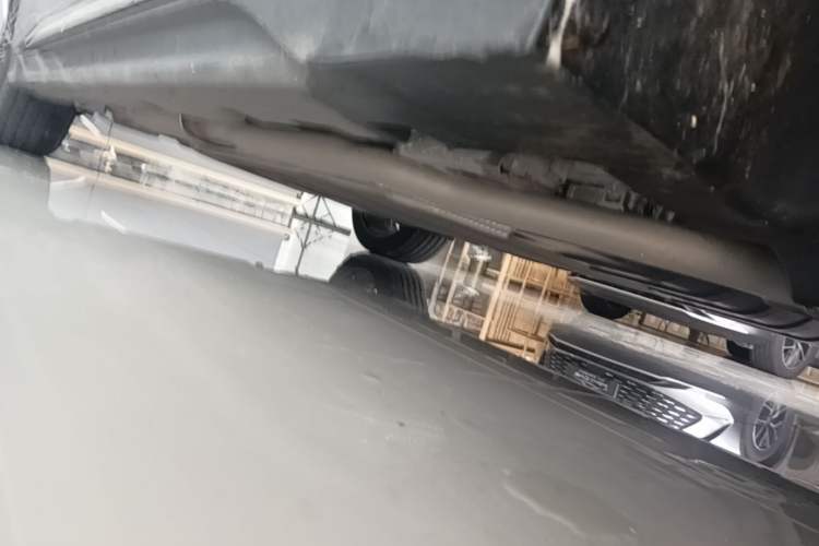 Used BYD Han 2024 DM-i Glory Edition 121KM Premium Model Right Side Sill