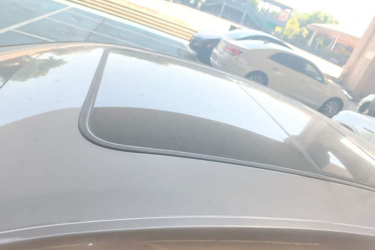 Used BYD Han 2024 EV Glory Edition 610 km All-Wheel Drive "Tian Shen Zhi Jia" Intelligent Driving Model Roof