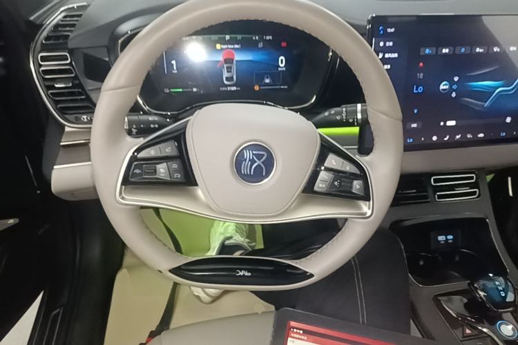 Used BYD Han 2024 DM-i Glory Edition 121KM Premium Model Steering Wheel